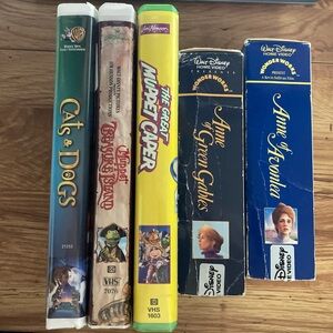 Lot of 5 classic VHS movies.
